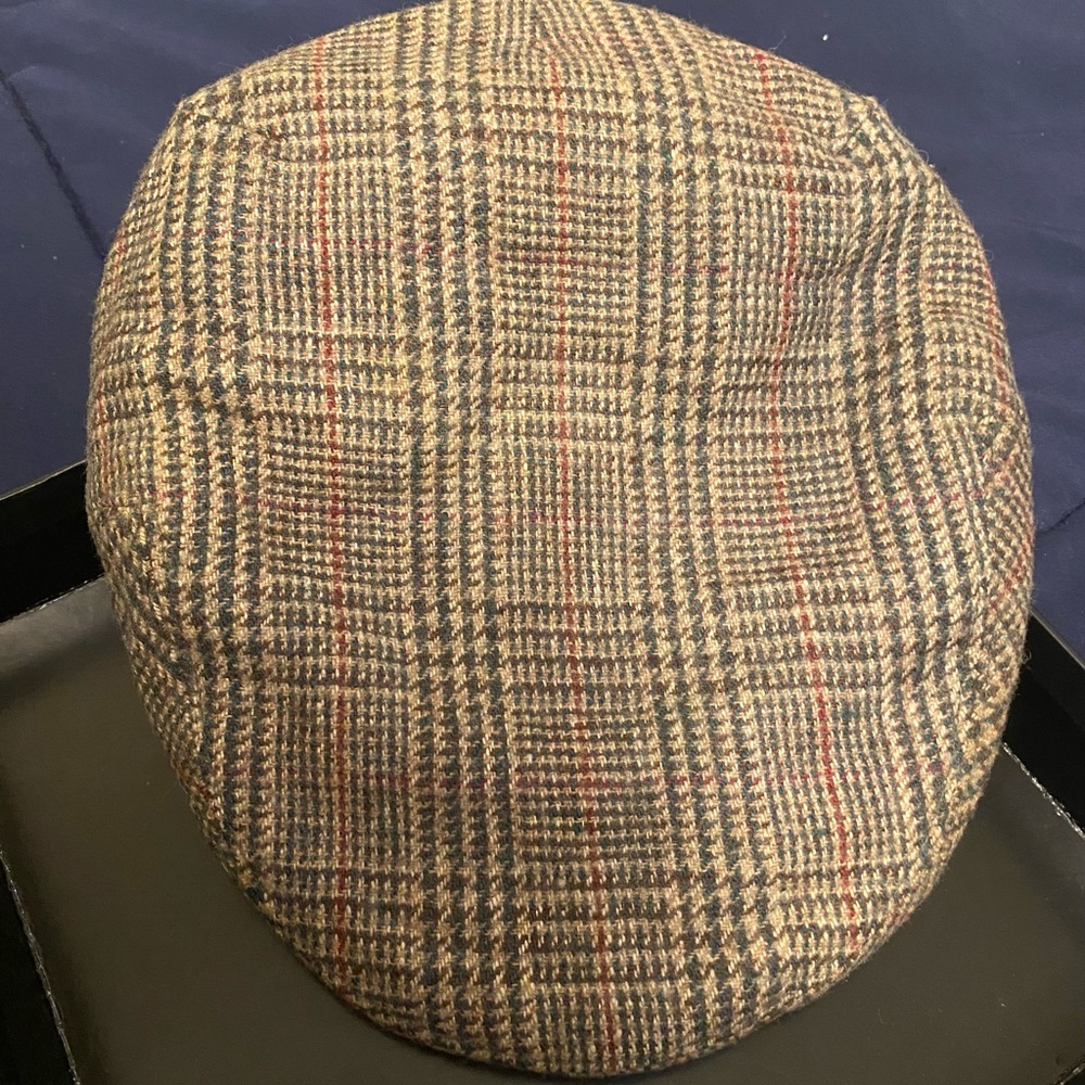 Plaid “paperboy” cap